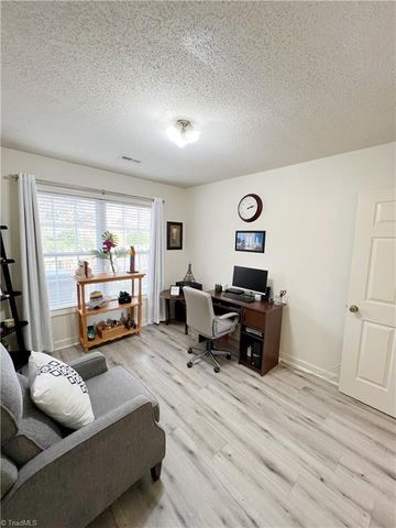 3963 Cobblestone Bend Drive, High Point, NC 27265