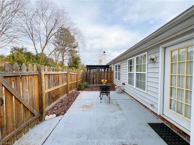 3963 Cobblestone Bend Drive, High Point, NC 27265