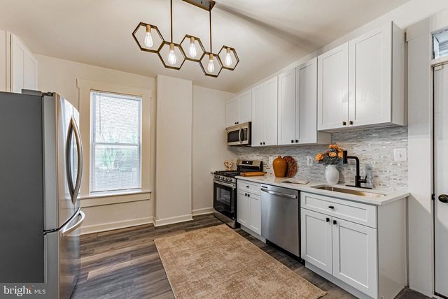 537 OAKLAND AVE, Baltimore, MD 21212