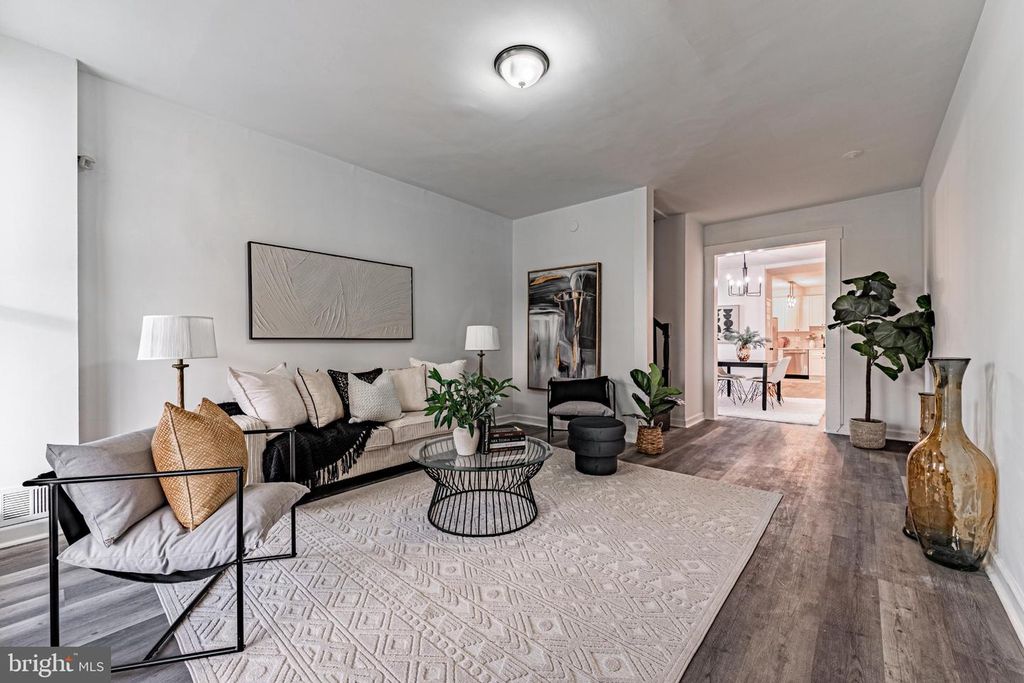 537 OAKLAND AVE, Baltimore, MD 21212