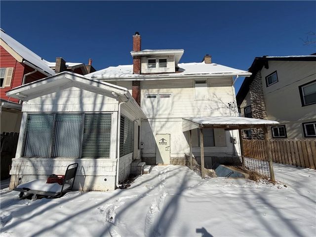 2607 Lockridge Street, Kansas City, MO 64128