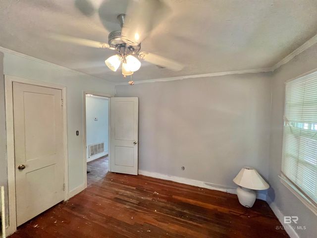 509 5th Avenue, Atmore, AL 36502