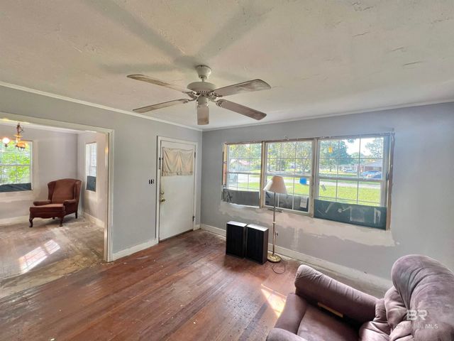 509 5th Avenue, Atmore, AL 36502