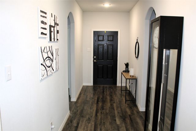 515 Cottage Row, Mabank, TX 75147