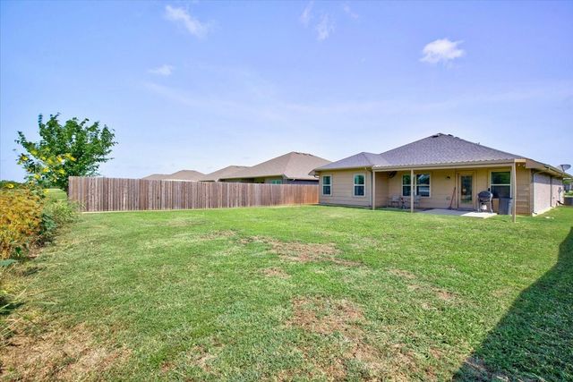 515 Cottage Row, Mabank, TX 75147