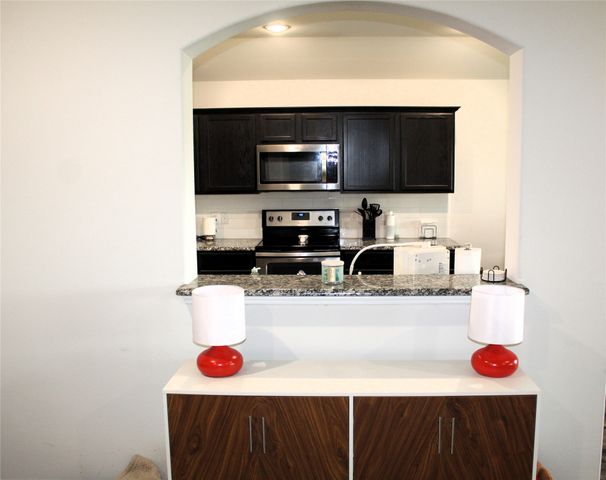 515 Cottage Row, Mabank, TX 75147