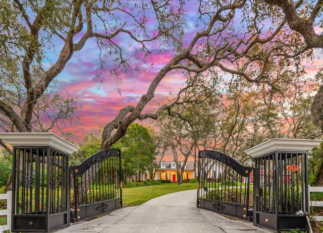 653 OLD EAST LAKE ROAD, Tarpon Springs, FL 34688