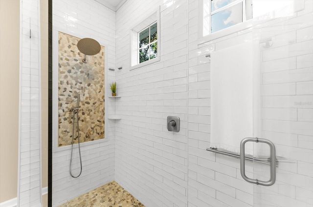 653 OLD EAST LAKE ROAD, Tarpon Springs, FL 34688