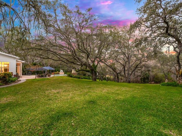 653 OLD EAST LAKE ROAD, Tarpon Springs, FL 34688