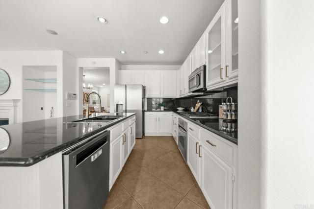 6340 Oleander Way, San Diego, CA 92130