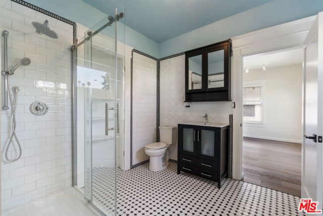 1810 Westmoreland Boulevard, Los Angeles, CA 90006