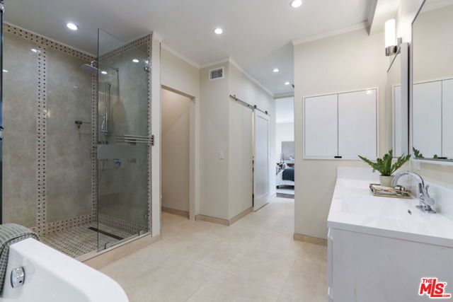 1810 Westmoreland Boulevard, Los Angeles, CA 90006