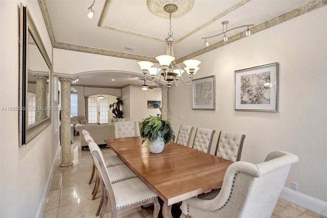 832 Hollywood Blvd, Hollywood, FL 33019