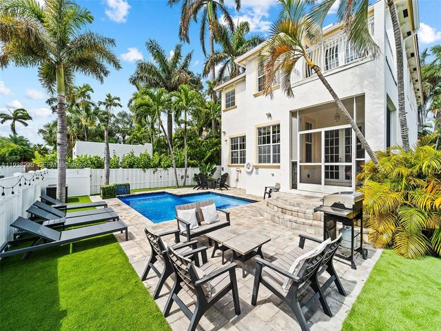 832 Hollywood Blvd, Hollywood, FL 33019