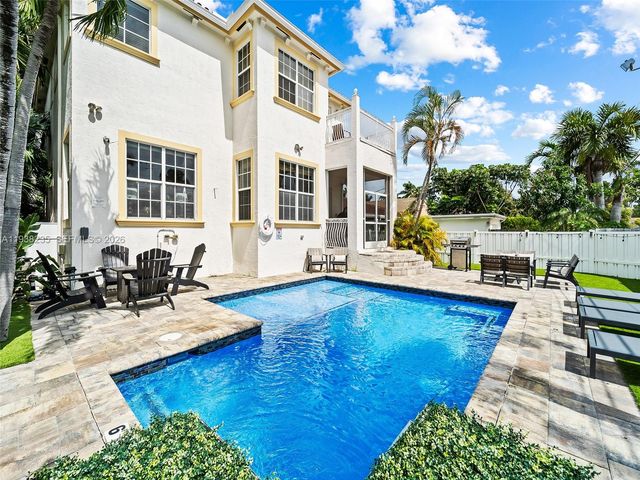 832 Hollywood Blvd, Hollywood, FL 33019