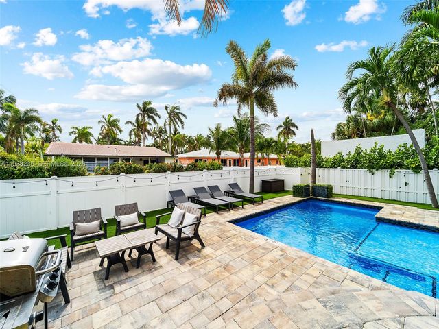 832 Hollywood Blvd, Hollywood, FL 33019