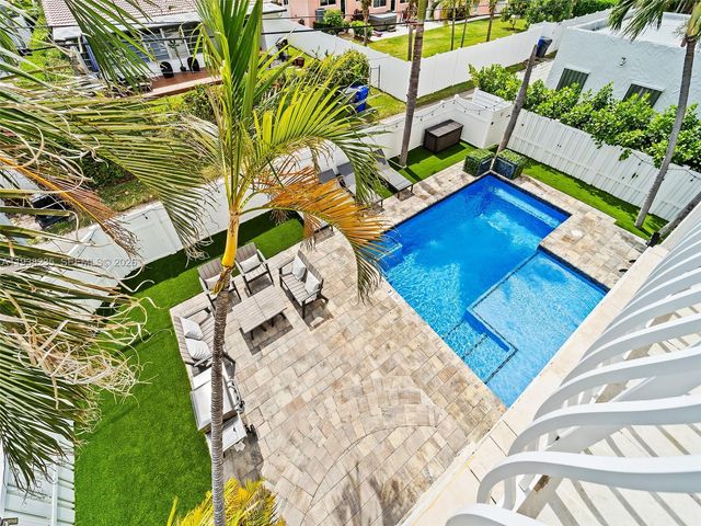 832 Hollywood Blvd, Hollywood, FL 33019