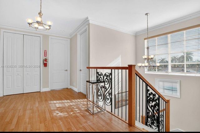 832 Hollywood Blvd, Hollywood, FL 33019