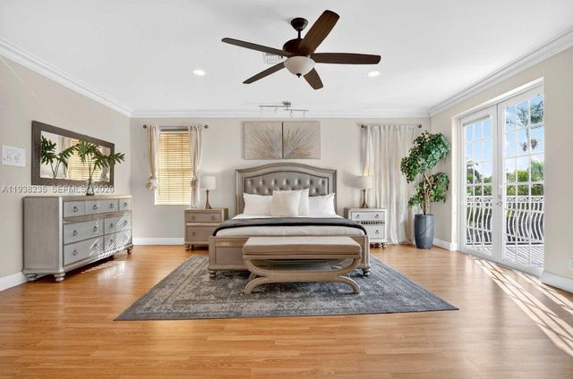 832 Hollywood Blvd, Hollywood, FL 33019