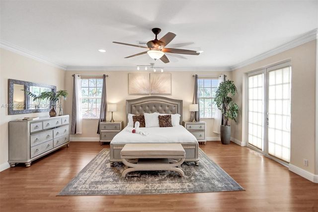 832 Hollywood Blvd, Hollywood, FL 33019