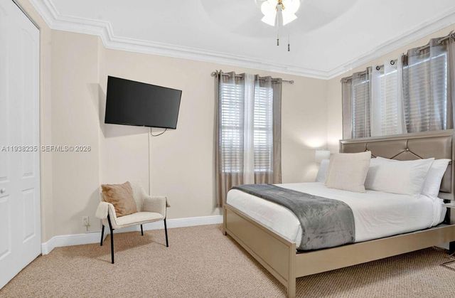 832 Hollywood Blvd, Hollywood, FL 33019