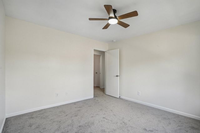 4419 Crossvine Avenue, Baytown, TX 77521