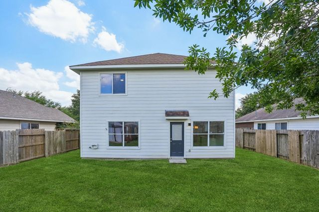 4419 Crossvine Avenue, Baytown, TX 77521
