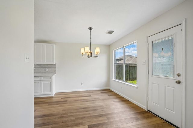 4419 Crossvine Avenue, Baytown, TX 77521