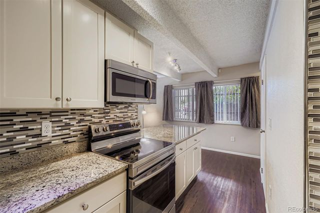 800 W Belleview Avenue 101, Englewood, CO 80110