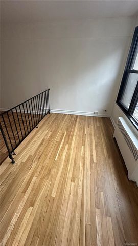 98-10 64th Avenue 3J, Rego Park, NY 11374