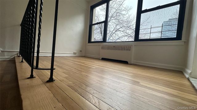 98-10 64th Avenue 3J, Rego Park, NY 11374