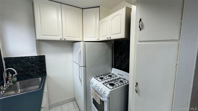 98-10 64th Avenue 3J, Rego Park, NY 11374