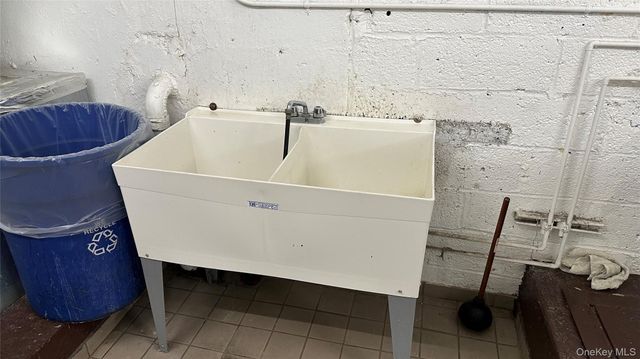 98-10 64th Avenue 3J, Rego Park, NY 11374