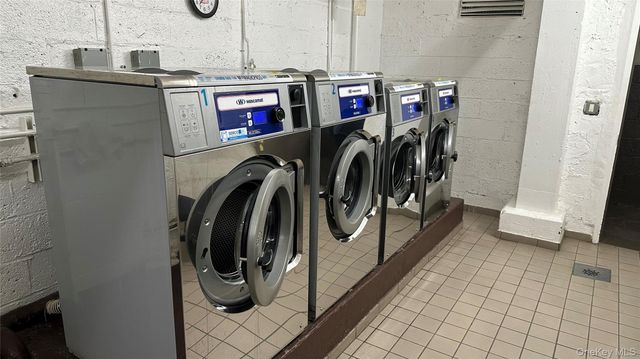 98-10 64th Avenue 3J, Rego Park, NY 11374