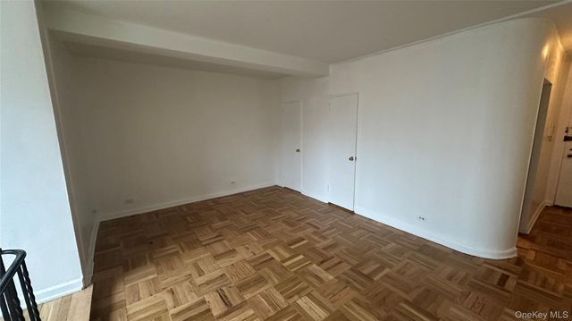 98-10 64th Avenue 3J, Rego Park, NY 11374