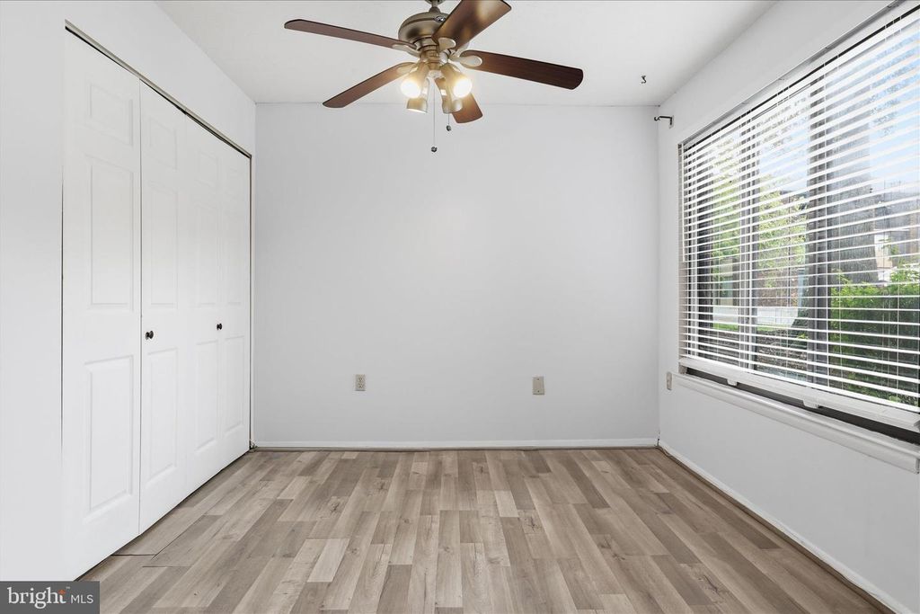 Image 15 of property listing at 7818 HANOVER PKWY #101, Greenbelt, MD 20770