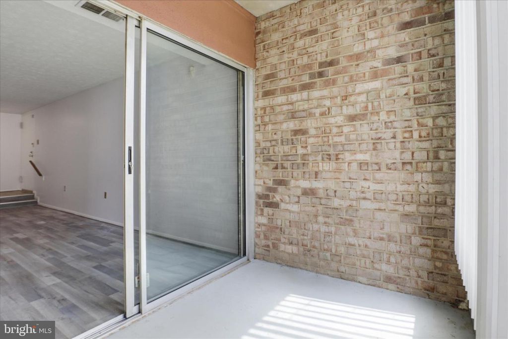 Image 28 of property listing at 7818 HANOVER PKWY #101, Greenbelt, MD 20770