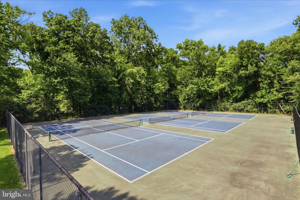 Image 33 of property listing at 7818 HANOVER PKWY #101, Greenbelt, MD 20770