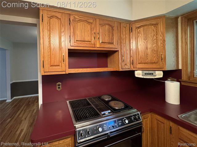 1684 Lexington Street, Plymouth, MI 48170