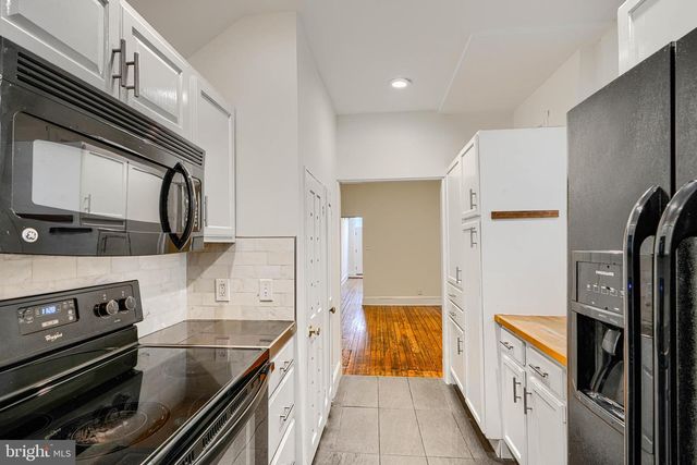 2123 E FAIRMOUNT AVE, Baltimore, MD 21231