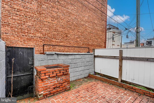 2123 E FAIRMOUNT AVE, Baltimore, MD 21231