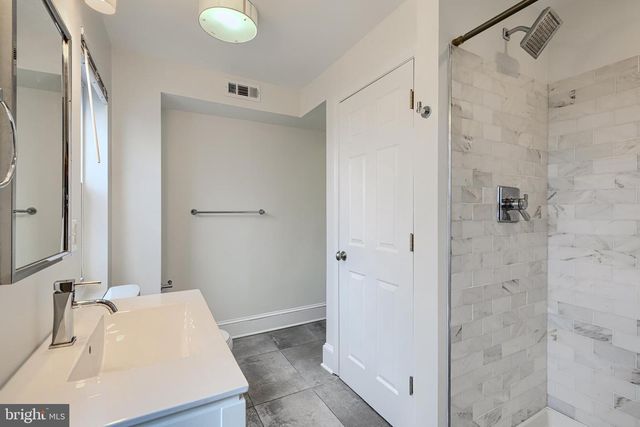 2123 E FAIRMOUNT AVE, Baltimore, MD 21231