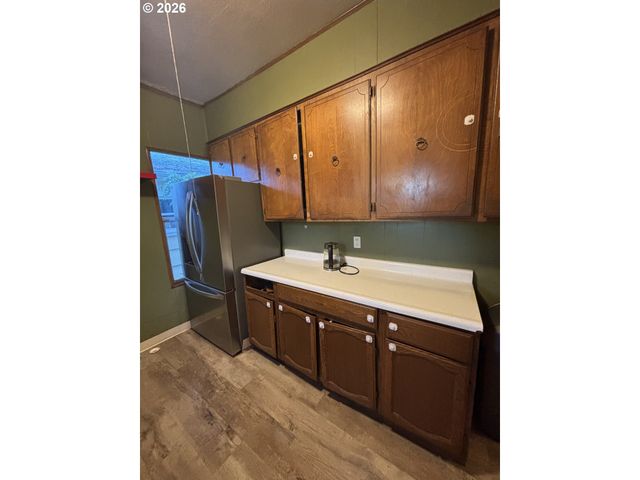 6122 Se 87TH Ave, Portland, OR 97266