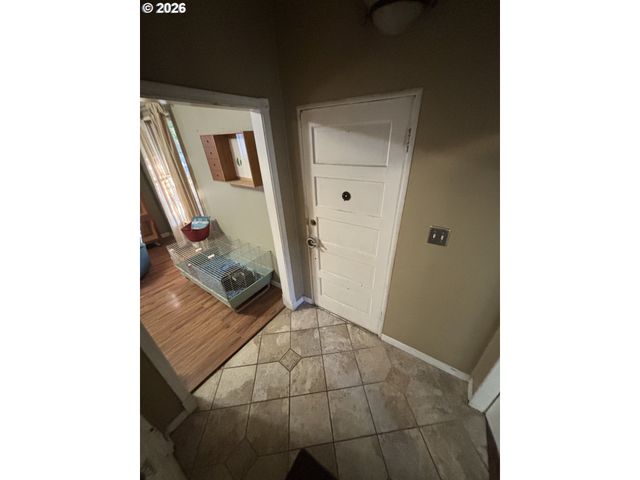 6122 Se 87TH Ave, Portland, OR 97266