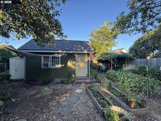 6122 Se 87TH Ave, Portland, OR 97266