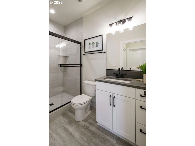 16098 BARLOW TRAIL Ln, Oregon City, OR 97045