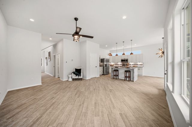 232 Hilltop Drive, Ennis, TX 75119