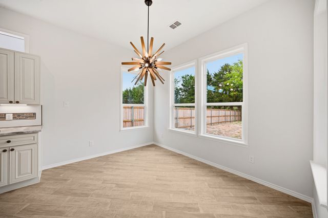 232 Hilltop Drive, Ennis, TX 75119