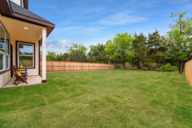 232 Hilltop Drive, Ennis, TX 75119