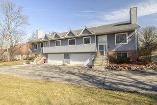 1901 Woodburn ROAD #D, Waukesha, WI 53188